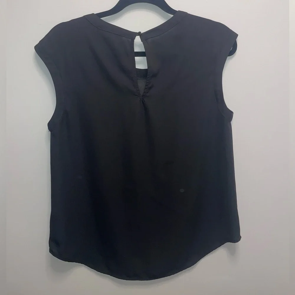 Ro & De sleeveless blouse